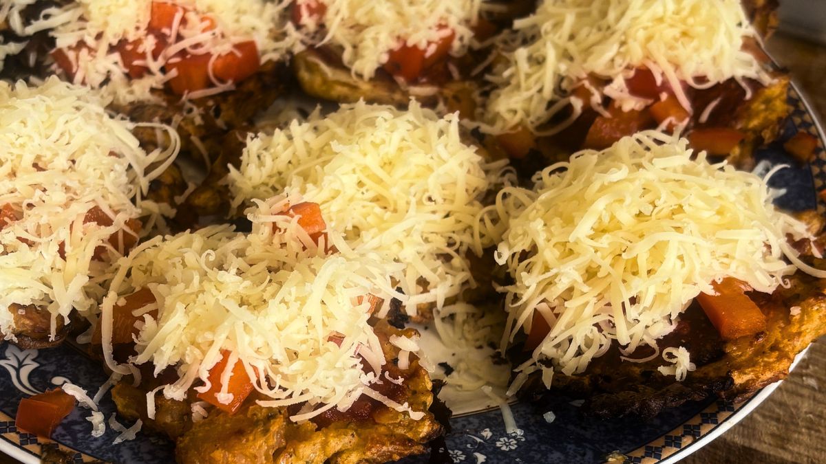 Pizzerinki z ziemniaków i kurczaka z dodatkiem papryki