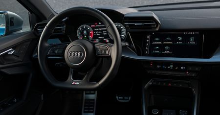 Komputer kontra dystrybutor – ile tak naprawdę spala Audi A3 Sportback 35 TDI?