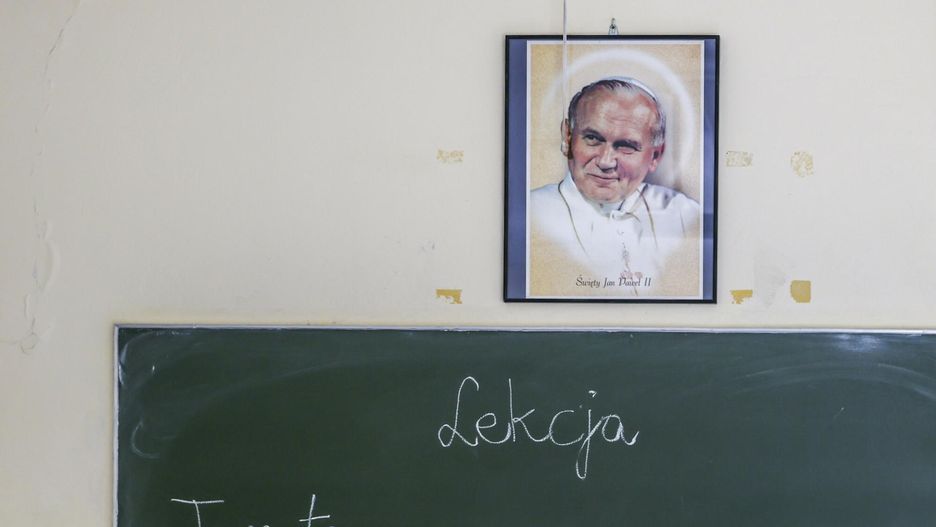 Katecheci boją się wracać po wakacjach do szkoły? Nauczyciel wskazuje powód