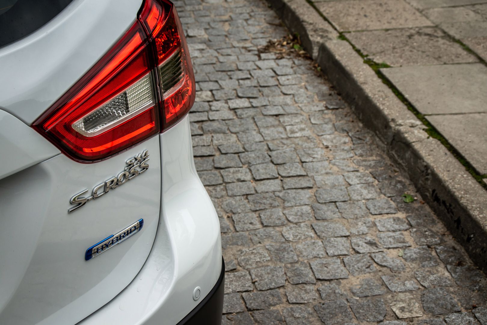 Suzuki SX4 S-Cross Hybrid 2WD
