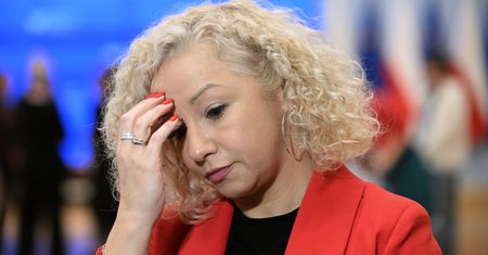 Słyszy niewybredne komentarze na swój temat. Chodzi o włosy