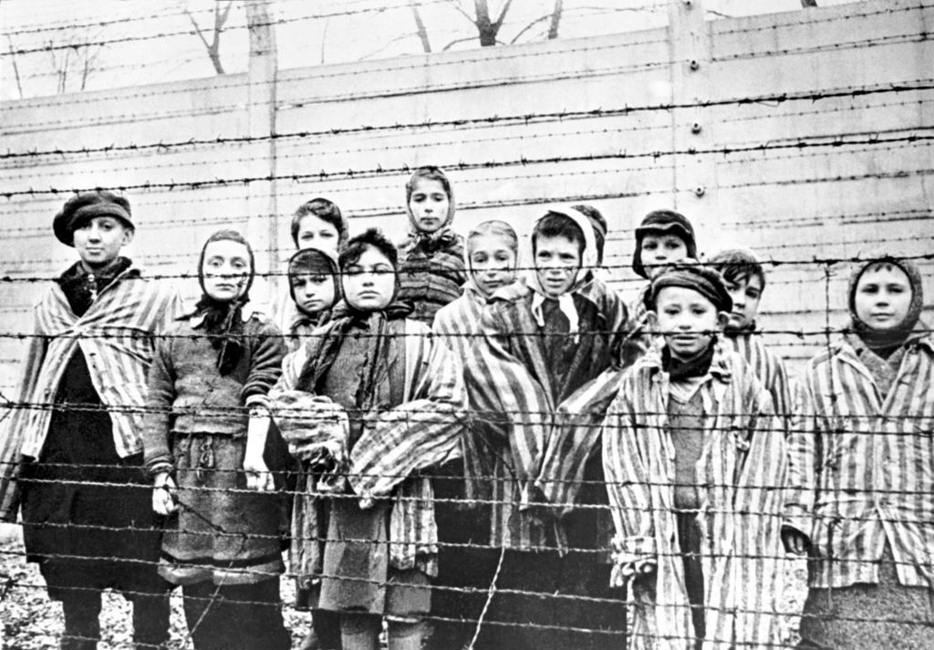 Auschwitz. Ocalone dzieci