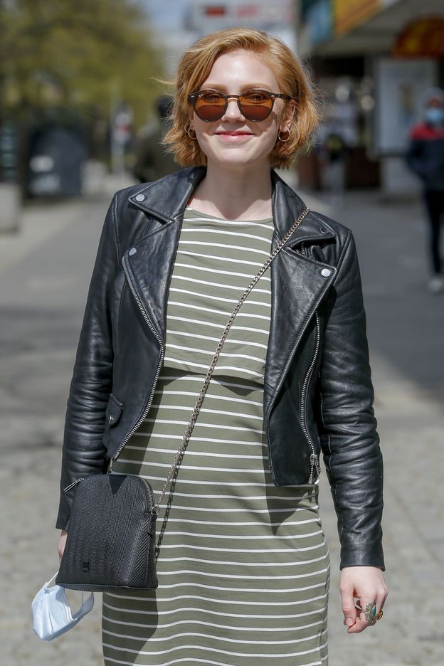 Marianna Gierszewska pozuje w bieliźnie, pokazując stomię: "Moje ciało opowiada o latach, w których chciałam się ZNISZCZYĆ"