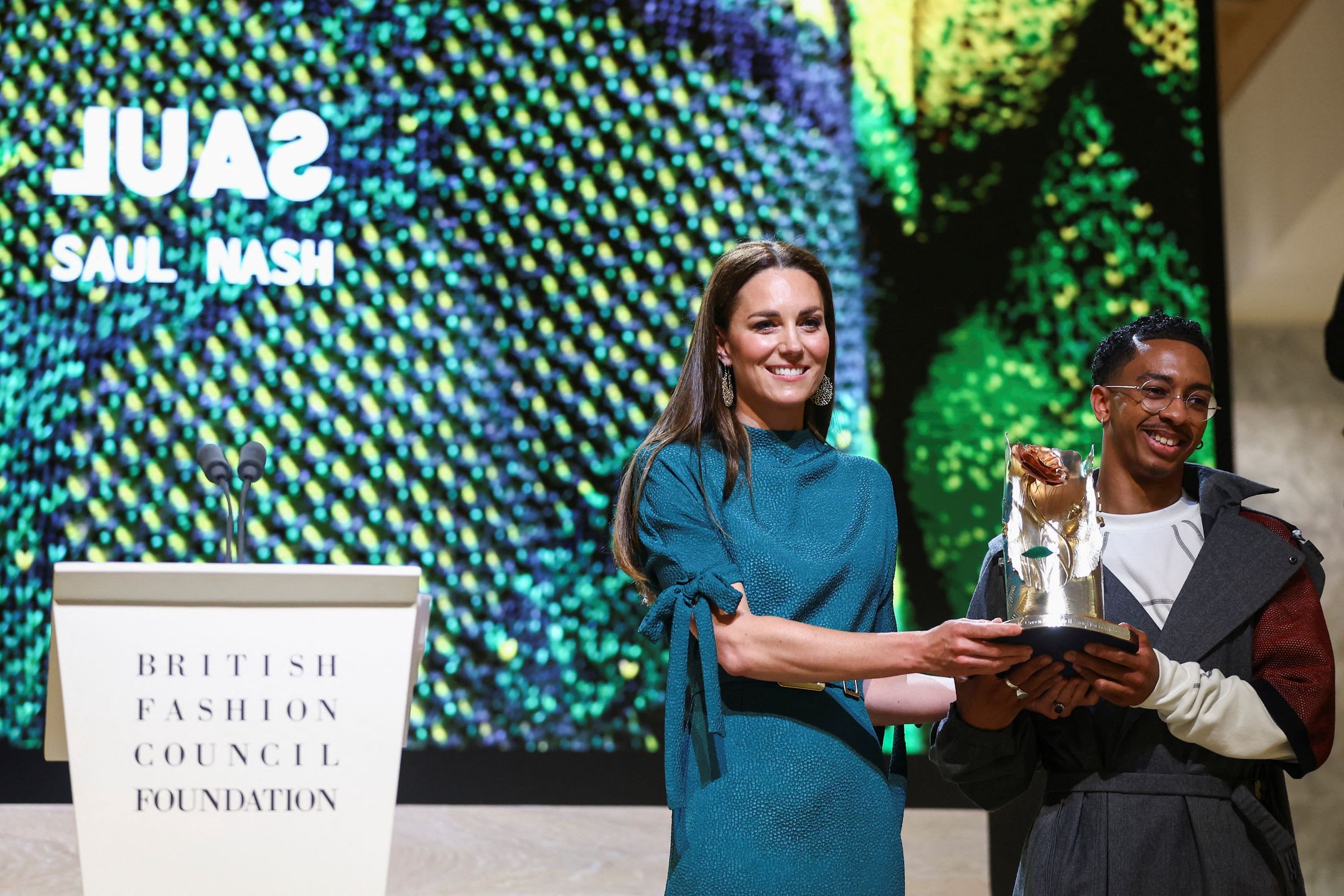 Elegancka Kate Middleton bryluje na rozdaniu nagród w Londynie