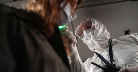 Koronawirus w Polsce. Trudna sytuacja w legnickim ZOL-u. 25 pacjentów i 11 osób z personelu zakażonych COVID-19