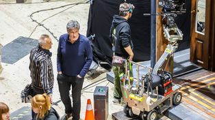 Wrocław: Laureat Oscara kręci film w mieście. Powstają tu sceny z Los Angeles i Cannes. O czym będzie "1949"? Byliśmy za kulisami produkcji