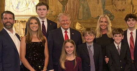 Wnuczka Donalda Trumpa wstawiła do sieci RODZINNE zdjęcie. Załapał się nawet Elon Musk, a internauci dopytują: "Gdzie jest pierwsza dama?"