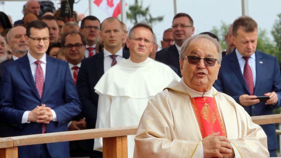 Ojciec Tadeusz Rydzyk i premier Mateusz Morawiecki fot. Waldemar Deska/PAP
