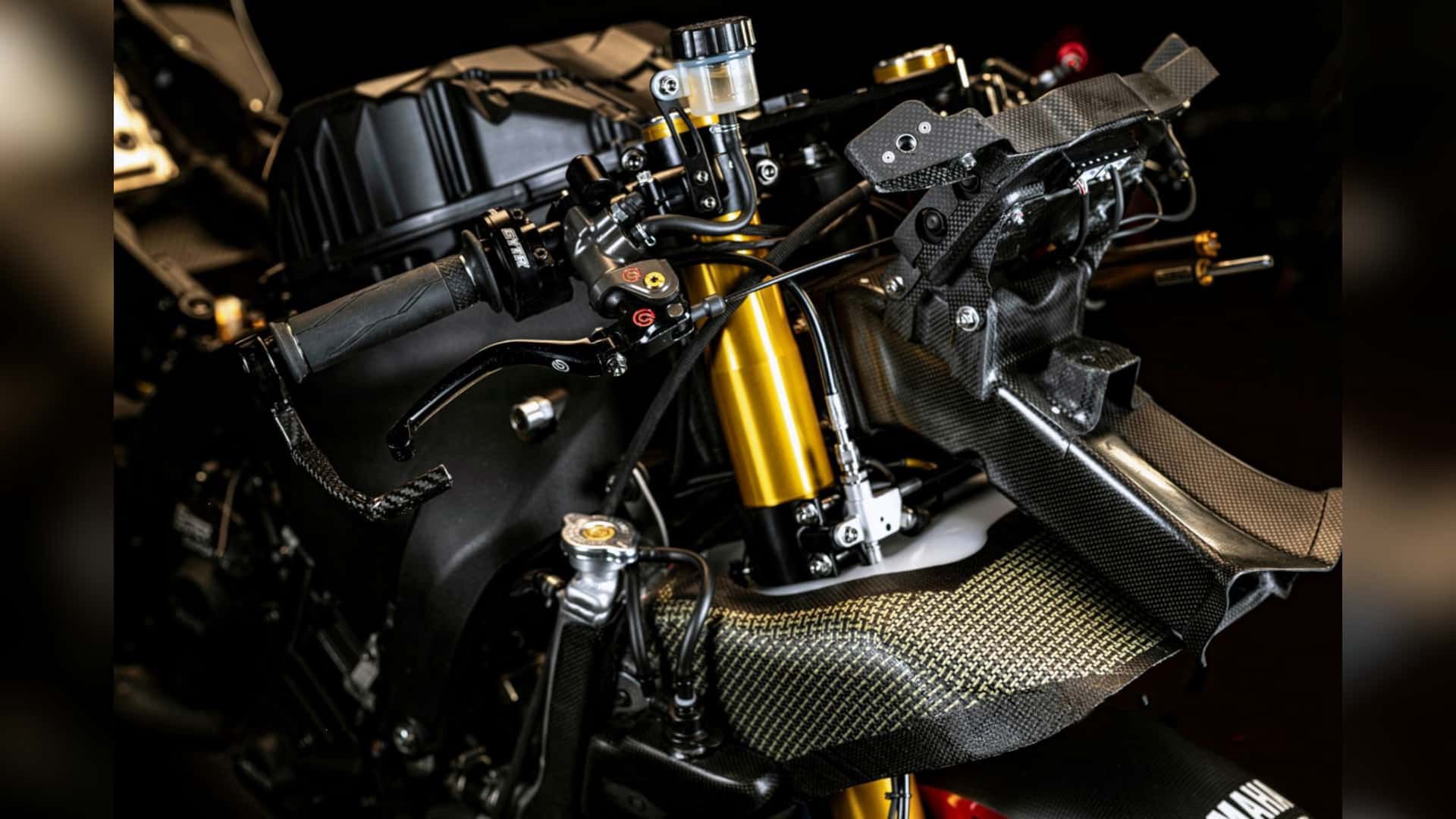 Yamaha R1 GYTR Pro 25th Anniversary