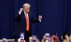 Trump o ropie po atakach na Iran: spodziewałem się wyższych cen