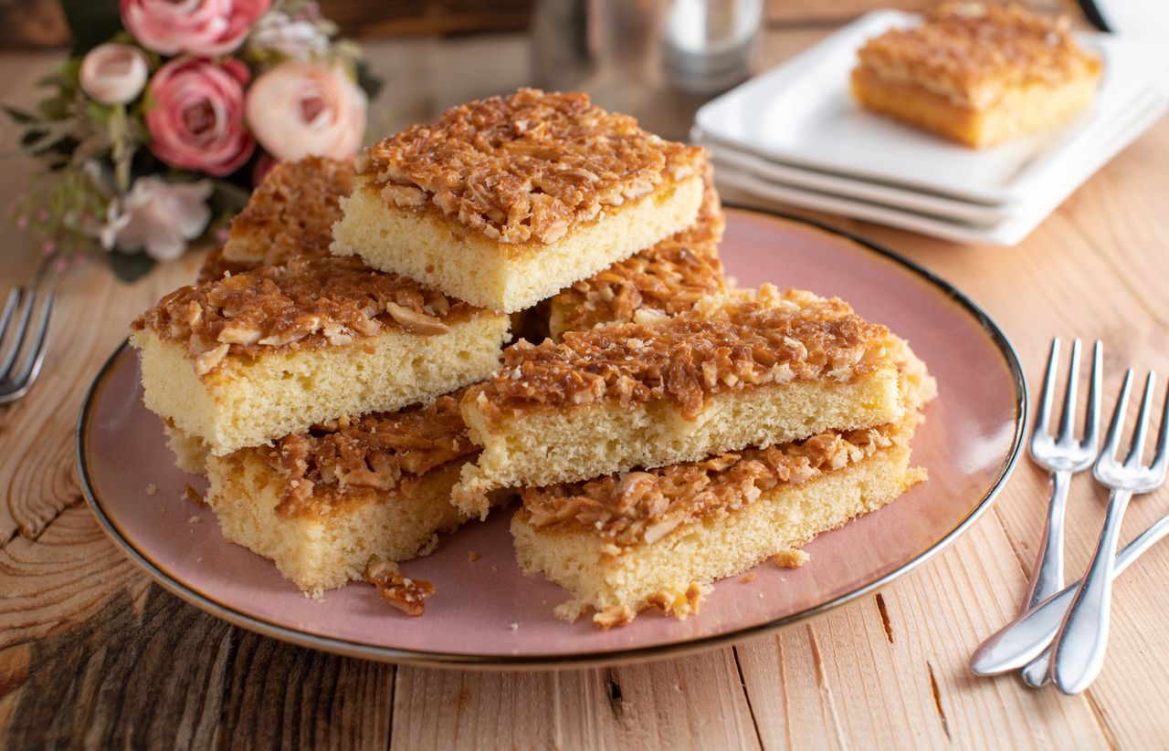 Make this easy hazelnut cake for a delightful surprise