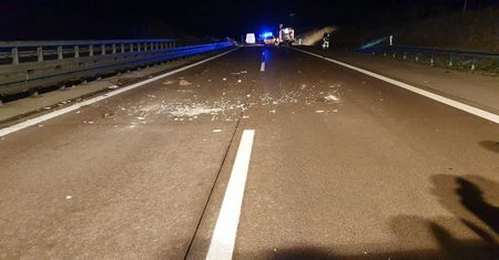 Horror na autostradzie. Zrzucili klozet z wiaduktu