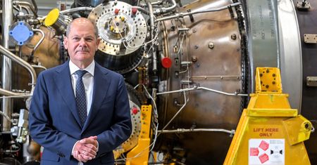 Scholz oskarża Rosję o blokowanie wysyłki turbiny do Nord Stream 1