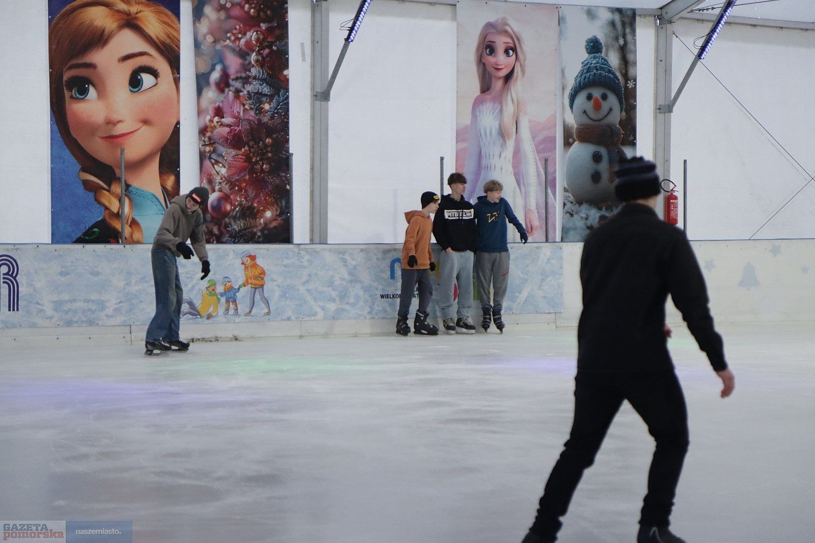Inauguracja sezonu 2025/2026 na lodowisku we Włocławku