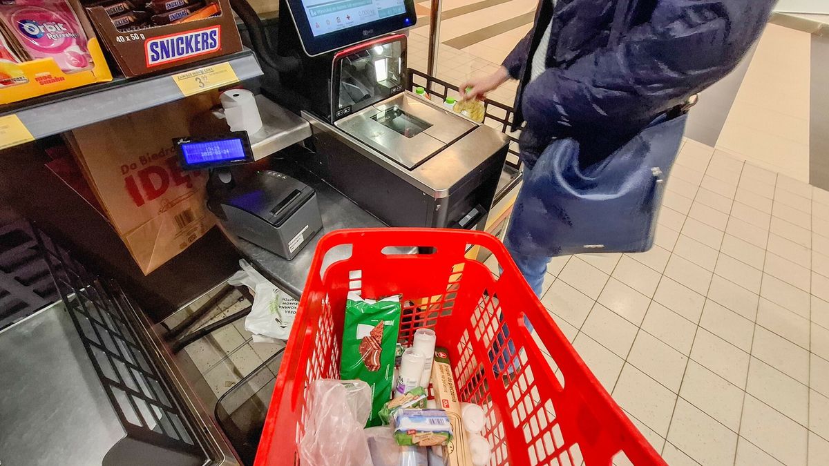 Jakie funkcje posiada kasa samoobsługowa? 