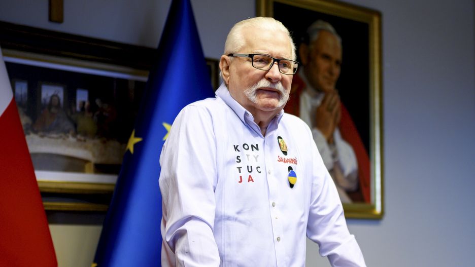 Wałęsa ma radę dla Dudy i Tuska. "Ameryka pracuje dla siebie"