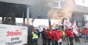 Dąbrowa Górnicza: Pikieta pracowników JSW Koks. Domagają się comiesięcznych premii. "Za wcześnie na taką formę protestu"