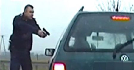 Policja pokazała nagranie z pościgu. Za kierownicą siedział 17-latek