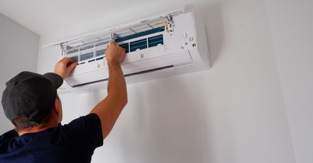 Idą upały. Polacy mocno przepłacą za klimatyzację? "Skok rzędu 45 procent"