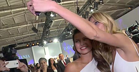 Rubik i Lewandowska robią sobie selfie