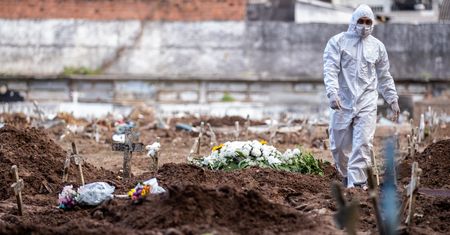Groźny wirus powraca po 27 latach. Naukowcy: Delta zakaża bardziej