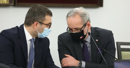 Problemy z dostawą szczepionek. Prezes ARM ujawnia szczegóły