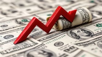 Dolar będzie dalej taniał? Eksperci mówią, do jakiej granicy może zejść w najbliższym czasie