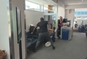 Padła rasistowska obelga. Chwilę później zaczęła się bójka