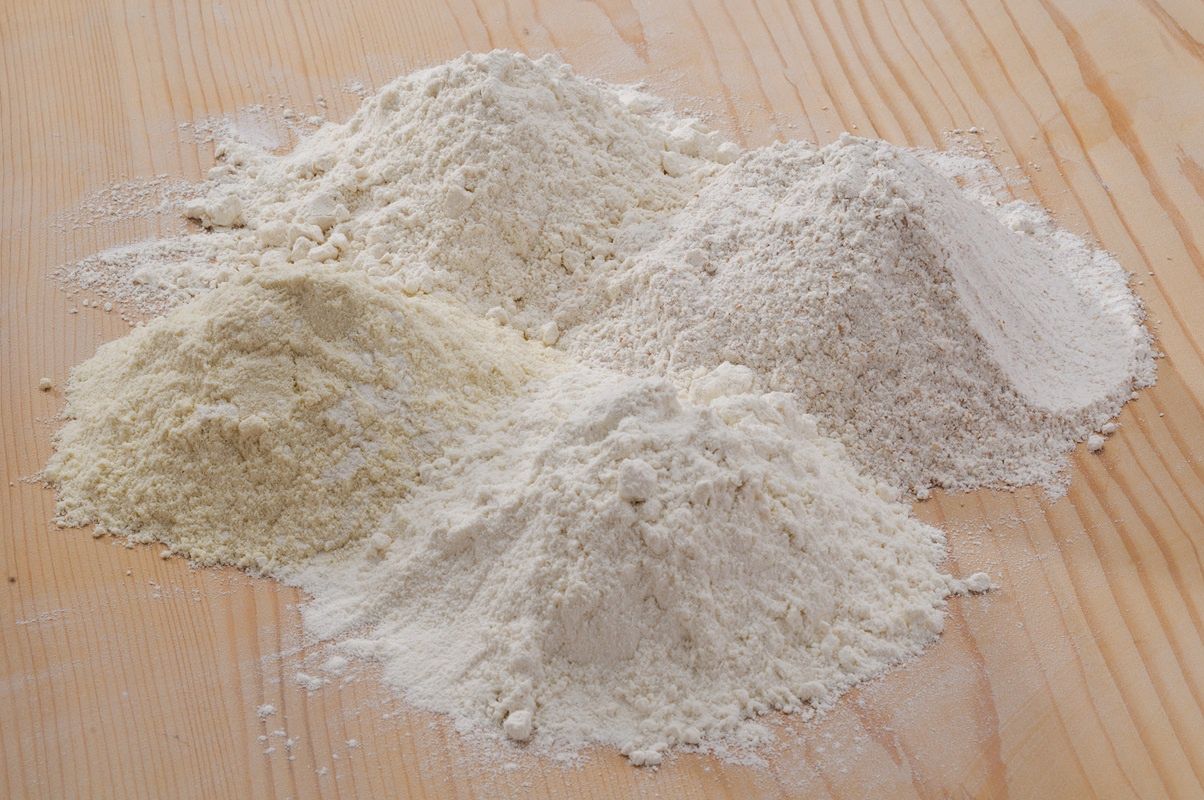 Najzdrowszy rodzaj mąki, więc śmiało dodawaj do naleśników i ciast. Zbija cholesterol i poprawia trawienie.