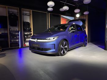 Niemcy kupili więcej elektryków niż spalinówek VW. To dobrze i niedobrze