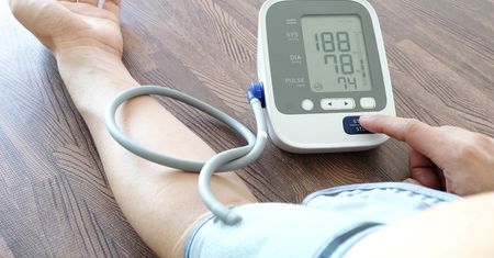 Pomiar ciśnienia tętniczego w domu - zadbaj o zdrowie bez odwiedzania lekarza