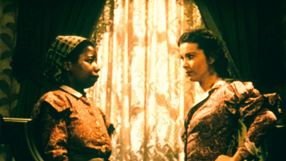 Butterfly McQueen i Vivien Leigh w filmie "Przeminęło z wiatrem"