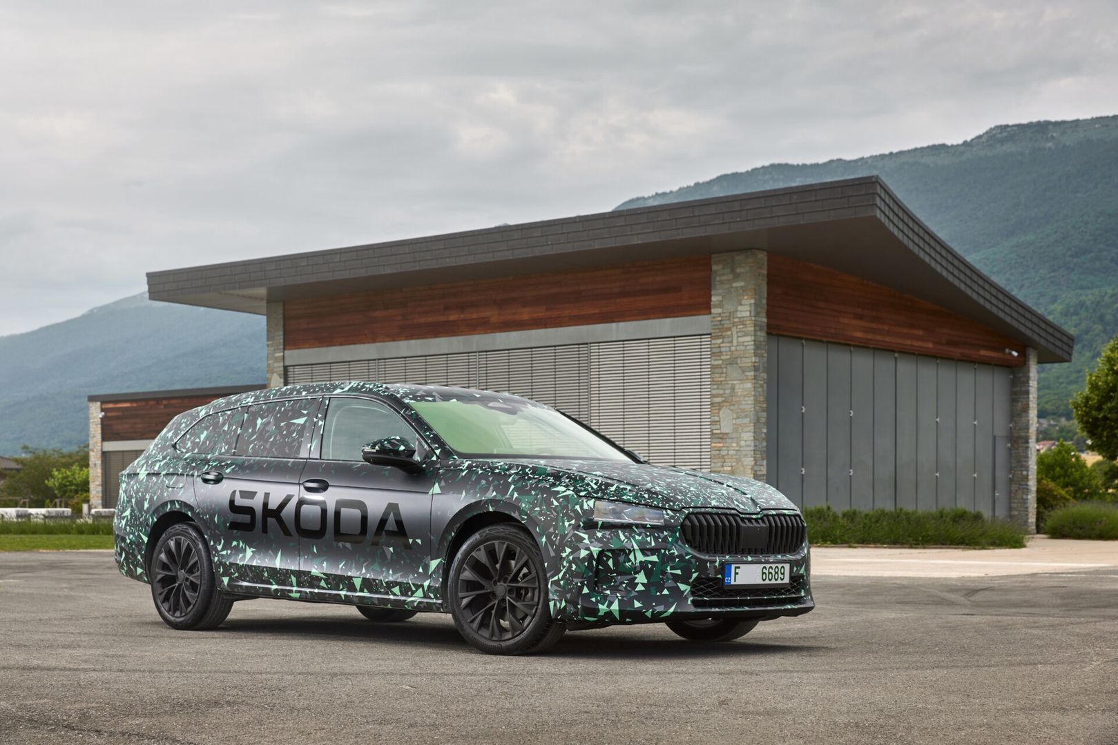 Škoda Superb
