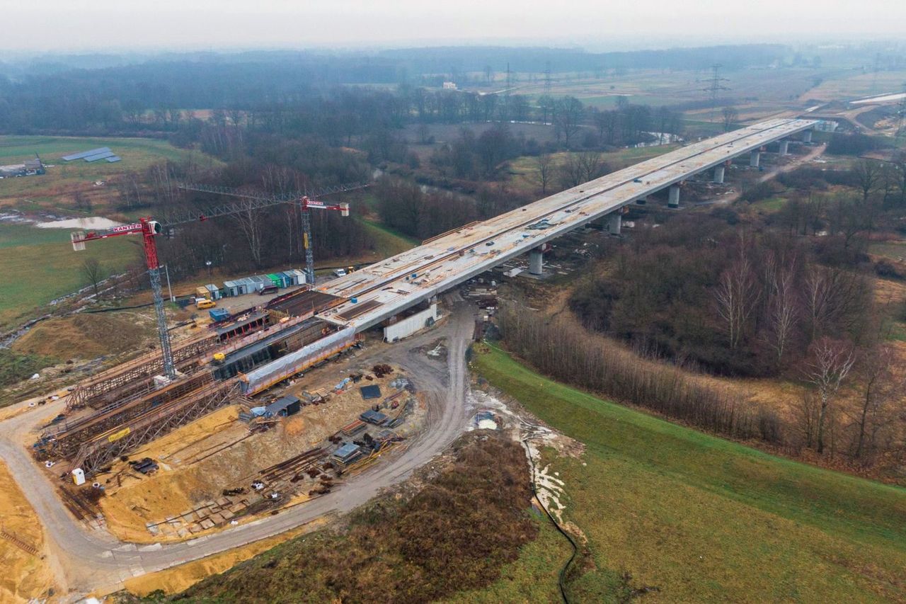 Nadciąga hamowanie inwestycji drogowych? "Kierowcy dostaną tylko 142 km nowych dróg"