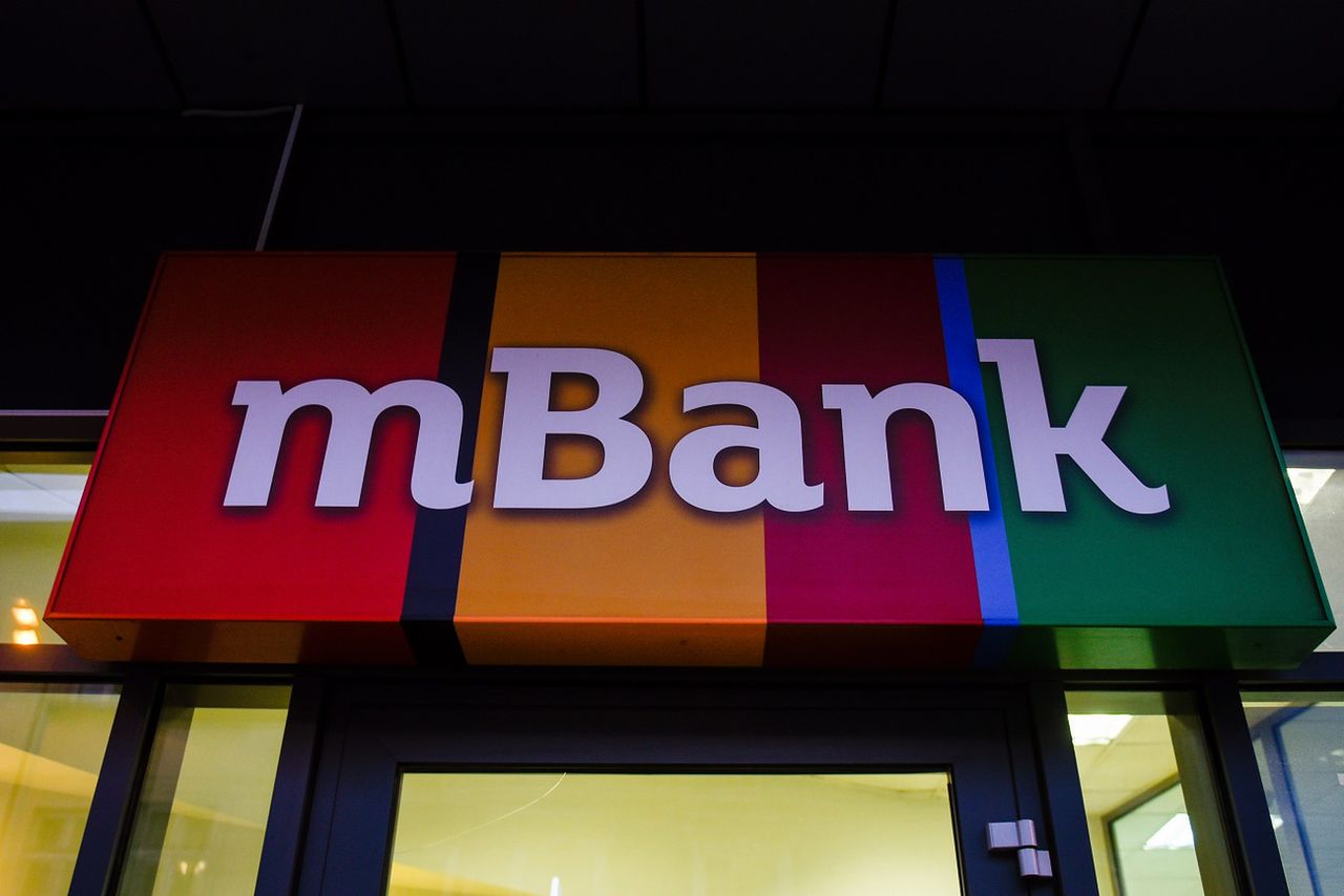 mBank ostrzega swoich klientów przed oszustami (fot. Getty Images)