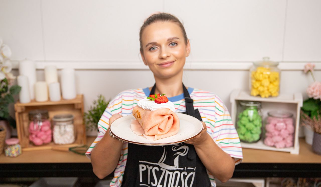 Savour summer with a strawberry and cream pancake roll