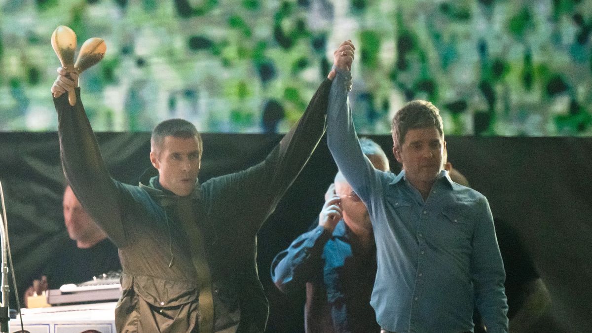 Liam i Noel Gallagher znów razem na scenie 
