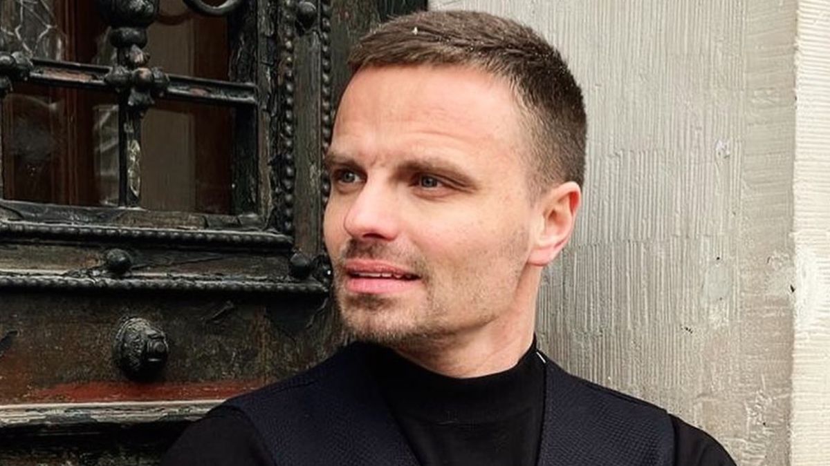 Marcin Hakiel chwali się kolejną fotką z nową ukochaną. Fani oceniają: "Zamieniłeś TICO NA PORSCHE" (FOTO)