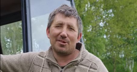 Andrzej z Plutycz świętuje urodziny. Jego brat nie ma wątpliwości: "Wszystko przez baby"