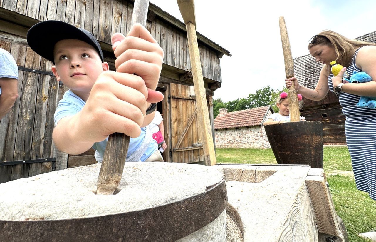 Zawody obecnie tak rzadkie, że aż bezcenne, poznasz w skansenie Ochli. Za nami dzień otwarty - atrakcje dla dzieci i ich rodziców