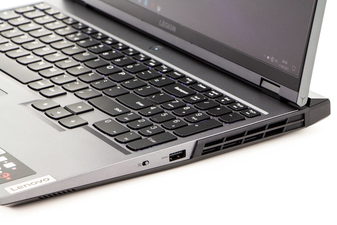 Lenovo Legion 5 Pro - porty z prawej