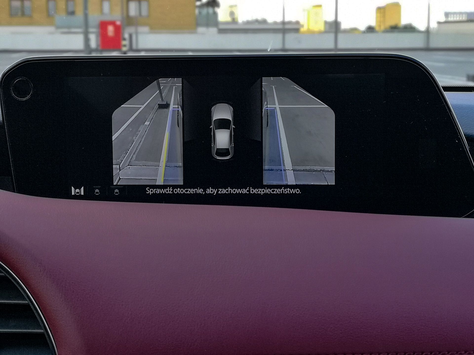 Mazda 3 Sky-X: Kamery 360 stopni, Android Auto i audio Bose Premium 9