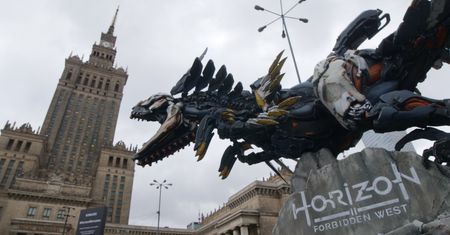 Bestia w centrum Warszawy. Premiera Horizon Forbidden West