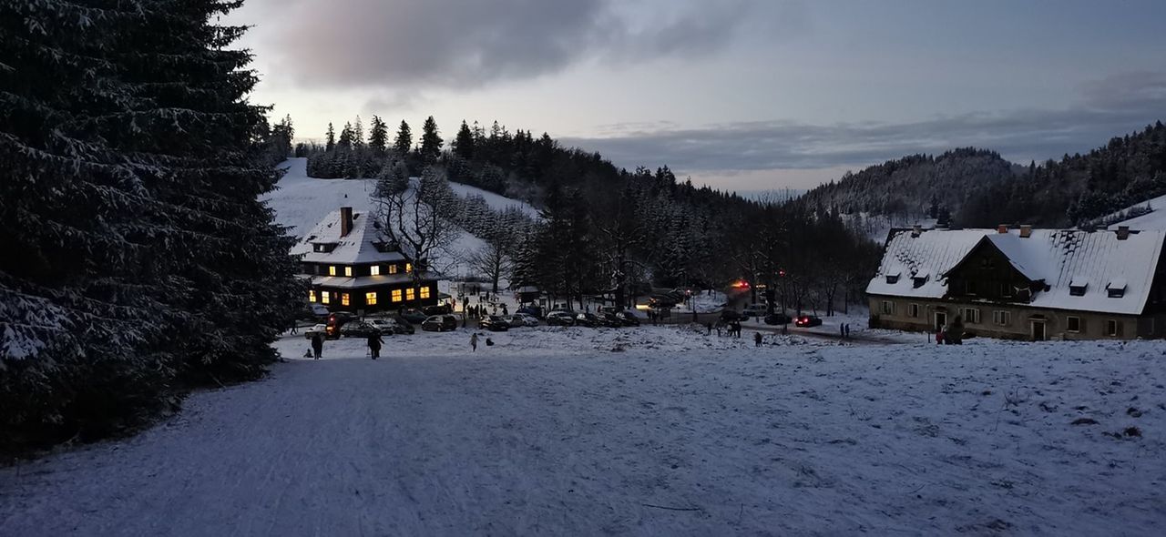 Koronawirus się rozkręca. Niepokój w górach, Sylwester w kamperze?