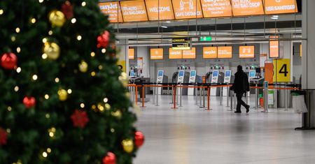 Nowa odmiana koronawiursa. Loty z Wielkiej Brytanii do Polski zamrożone
