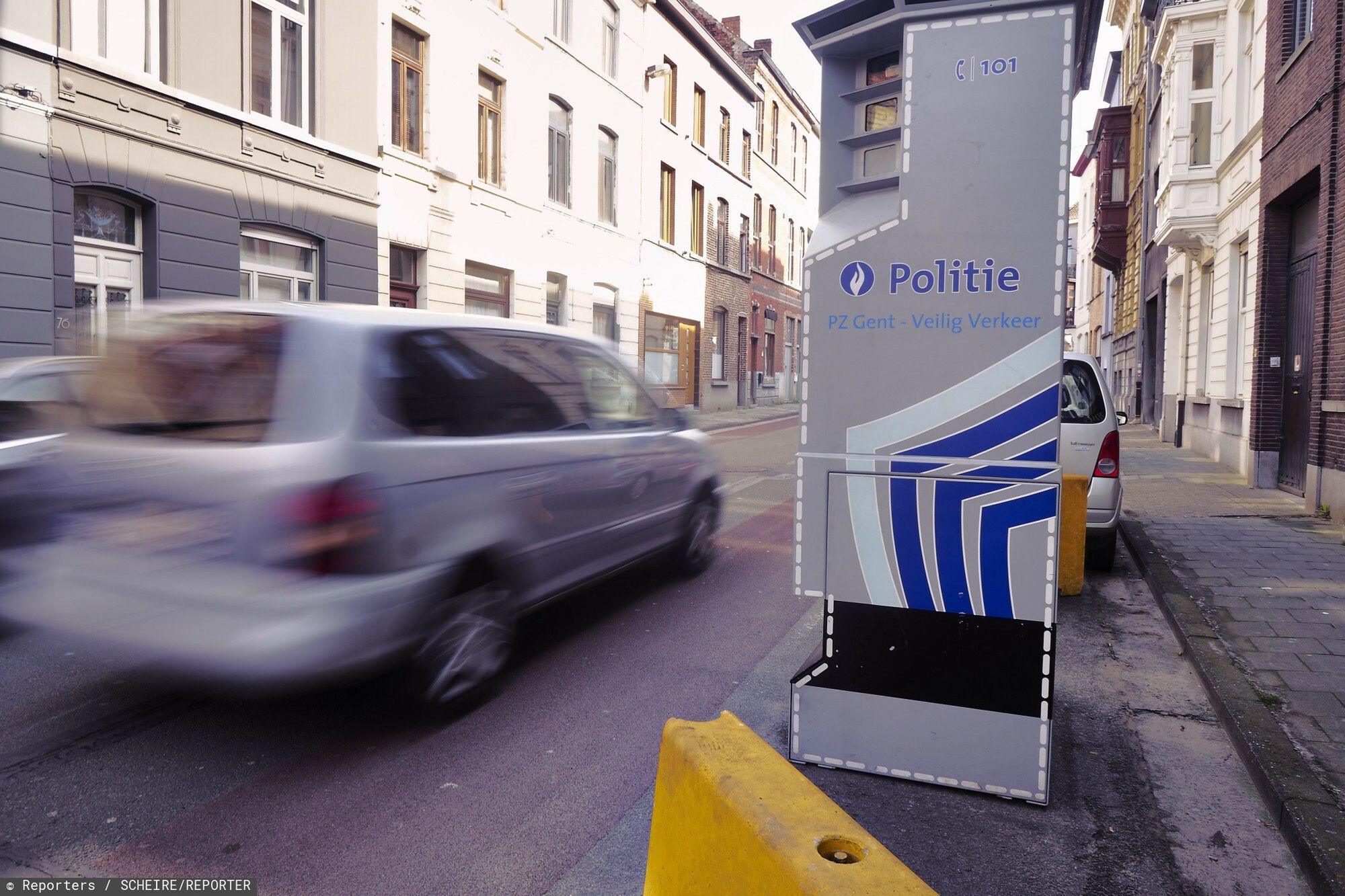 Reporter baza 2020-06-a
ws 01042016 Gent toekomststraat de mobiele flitspaal van de stad  Reporters / SCHEIRE    Belgia fotoradar