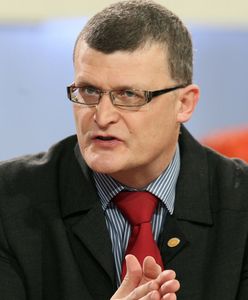 Szczepienia na COVID zwalniają. Scenariusz dra Grzesiowskiego nie brzmi optymistycznie