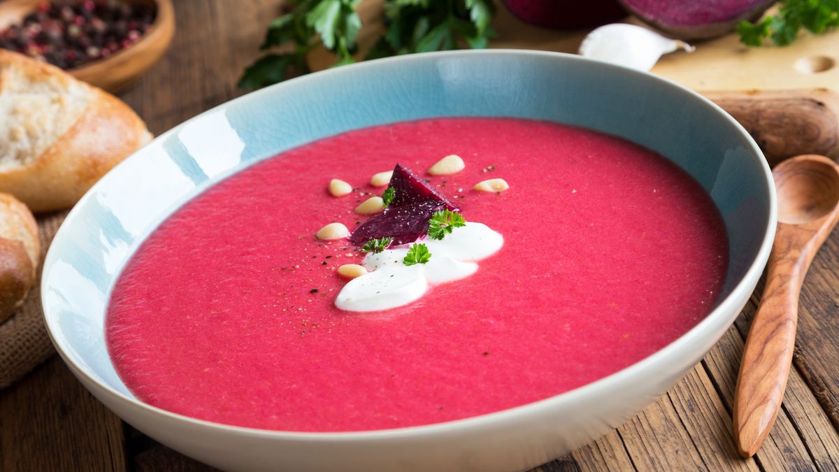 Zupa krem z buraków. Świetna alternatywa dla barszczu