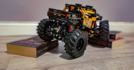 Recenzja LEGO Technic 42099: samochód terenowy sterowany smartfonem