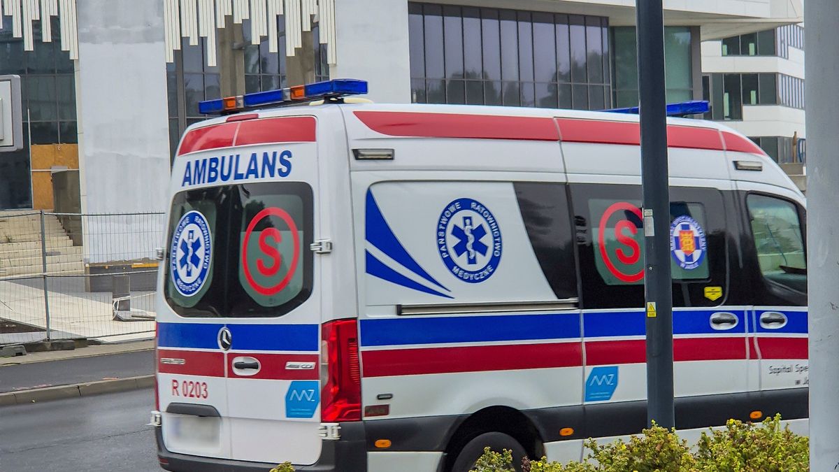 ambulans, karetka, pogotowie
